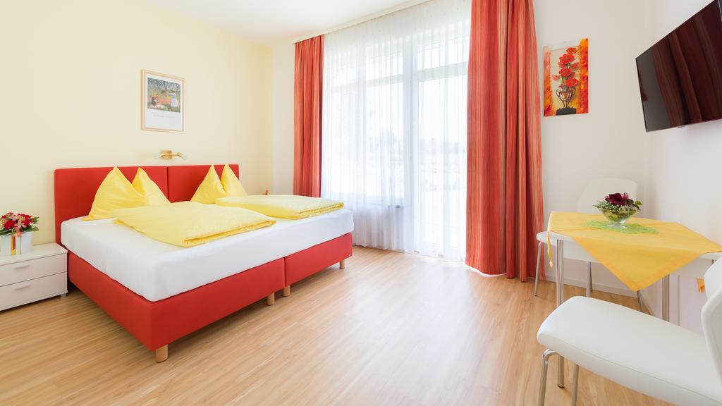 Pension Helios Sankt Kanzian am Klopeiner See Екстериор снимка